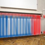Радиатор отопления сверху горячий, а снизу холодный — что делать